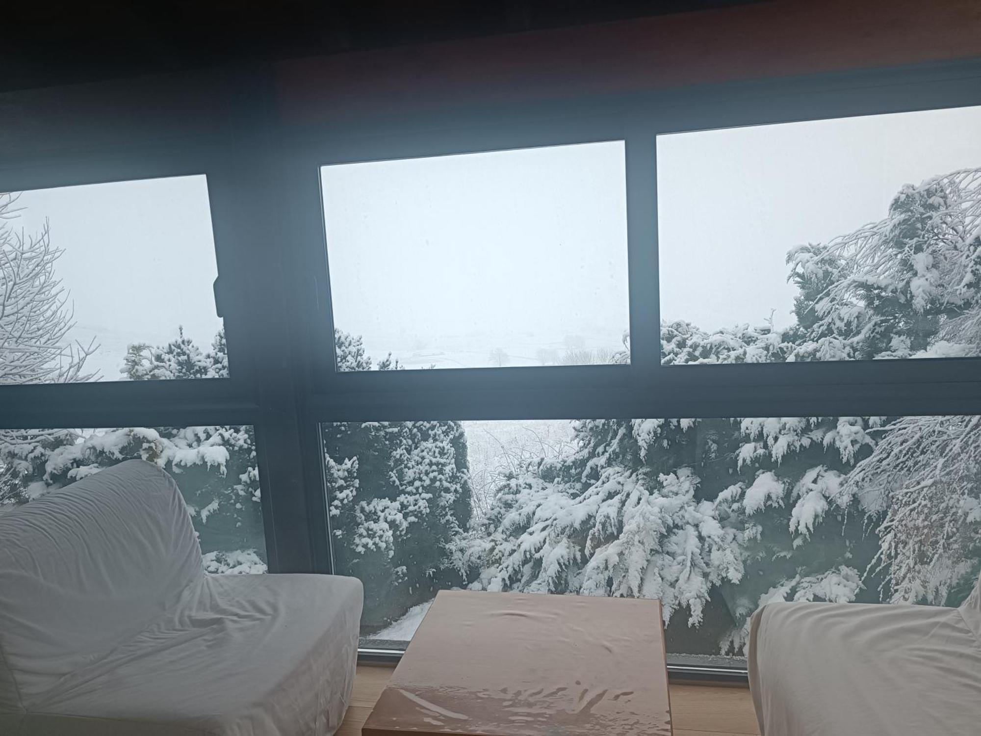 Chalet Pres Des Pistes Avec Vue Panoramique Les Angles  Εξωτερικό φωτογραφία