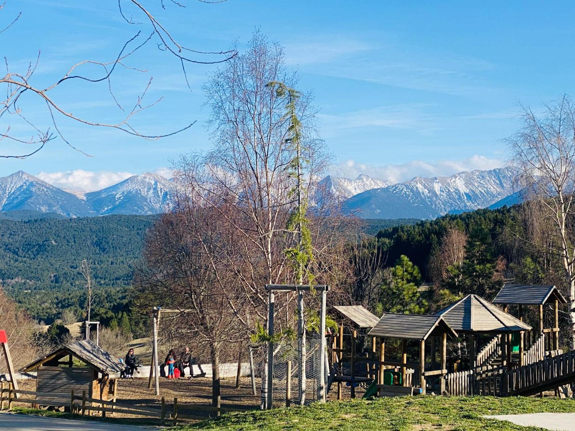 Chalet Pres Des Pistes Avec Vue Panoramique Les Angles  Εξωτερικό φωτογραφία